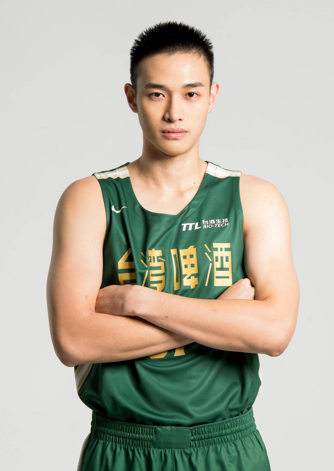 https://img.wuj1n9.cn/img/basketball/player/20a72cf6b2a7628106a3d700831c8aca.png