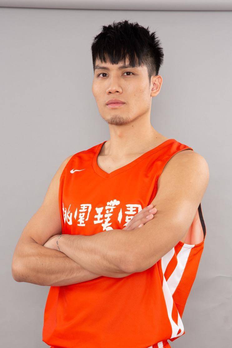 https://img.wuj1n9.cn/img/basketball/player/9649978e0a78561e17357dfcf0d1712c.png